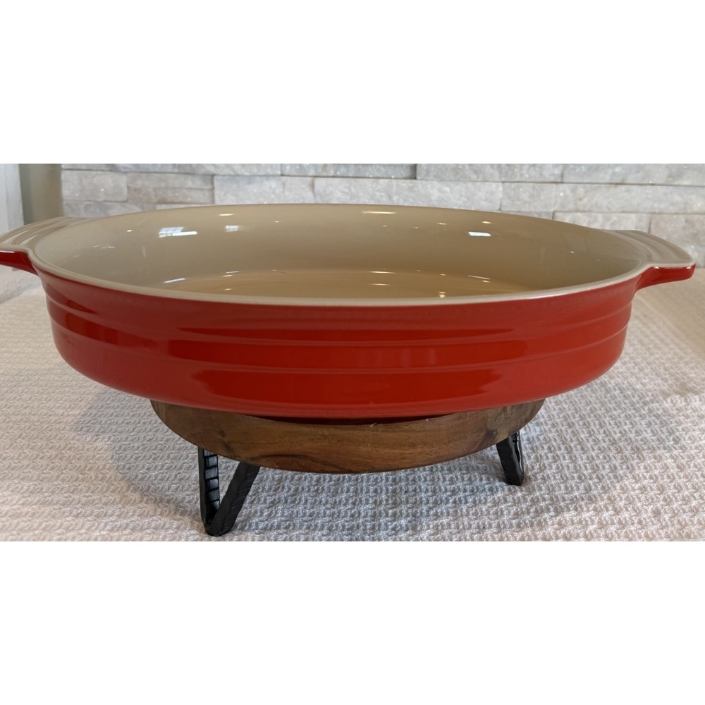 Le Creuset Red Oval Baking Dish Casserole Stoneware 3qt 13x9